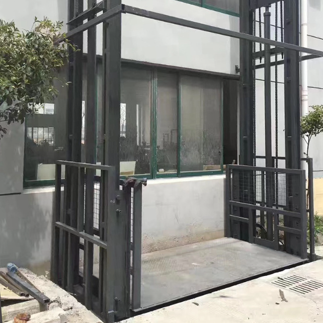 临湘5吨室外升降货梯